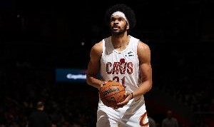 阿特金森：阿伦是这支球队的无名英雄 他可能是全队最受欢迎的人