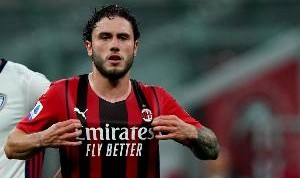 罗体：卡拉布里亚目前仍未找到下家，只能单独训练保持身体状态