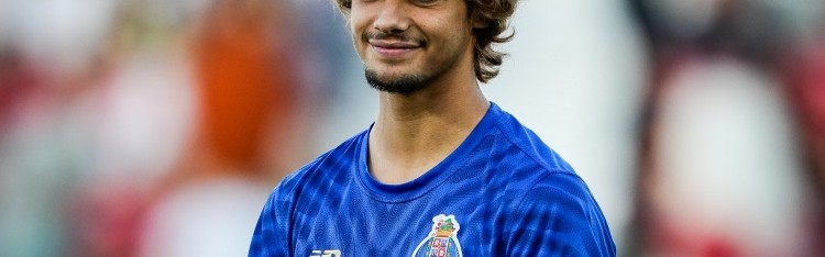 开云体育（官网）app下载-队报：18岁波尔图天才前锋莫拉接近7000万欧加盟吉达联合