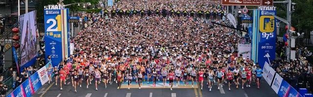 开云体育（官网）app下载-15000名跑者燃动浦东！2026上海半马：许双双四夺国内冠军并刷新PB