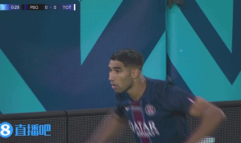 kaiyun sport-开场就送礼？开场不到1分钟阿什拉夫后场被断，波罗射门打高