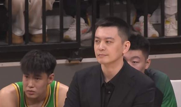 广厦广东并驾齐驱，豪门掉队，山东7连胜反超辽宁，黑马持续爆冷